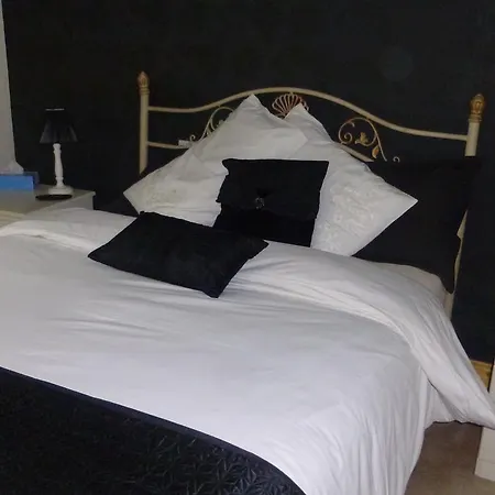 Willoughby House 4*